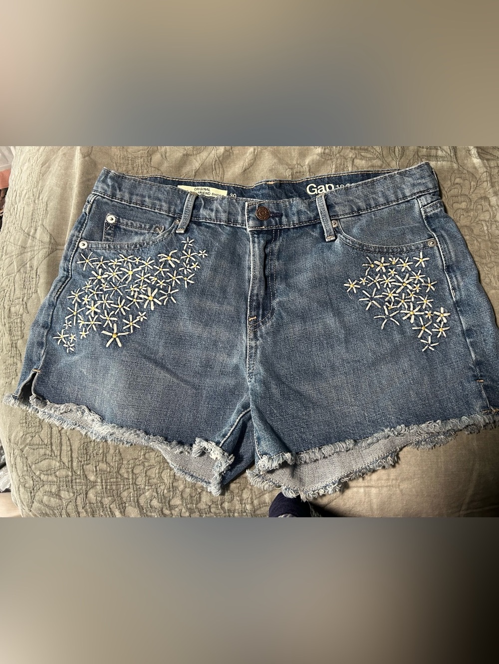 GAP girlfriend shorts.  Hand-Embroidered Daisy Denim Detail - Yellow & White